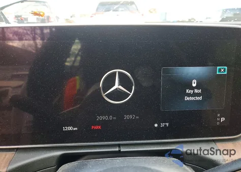 2024 Mercedes-Benz C 300 4Matic z USA, uszkodzony, nr VIN W1KAF4HB6RR233508